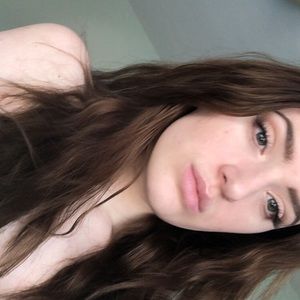 Meet your Posher, Lola